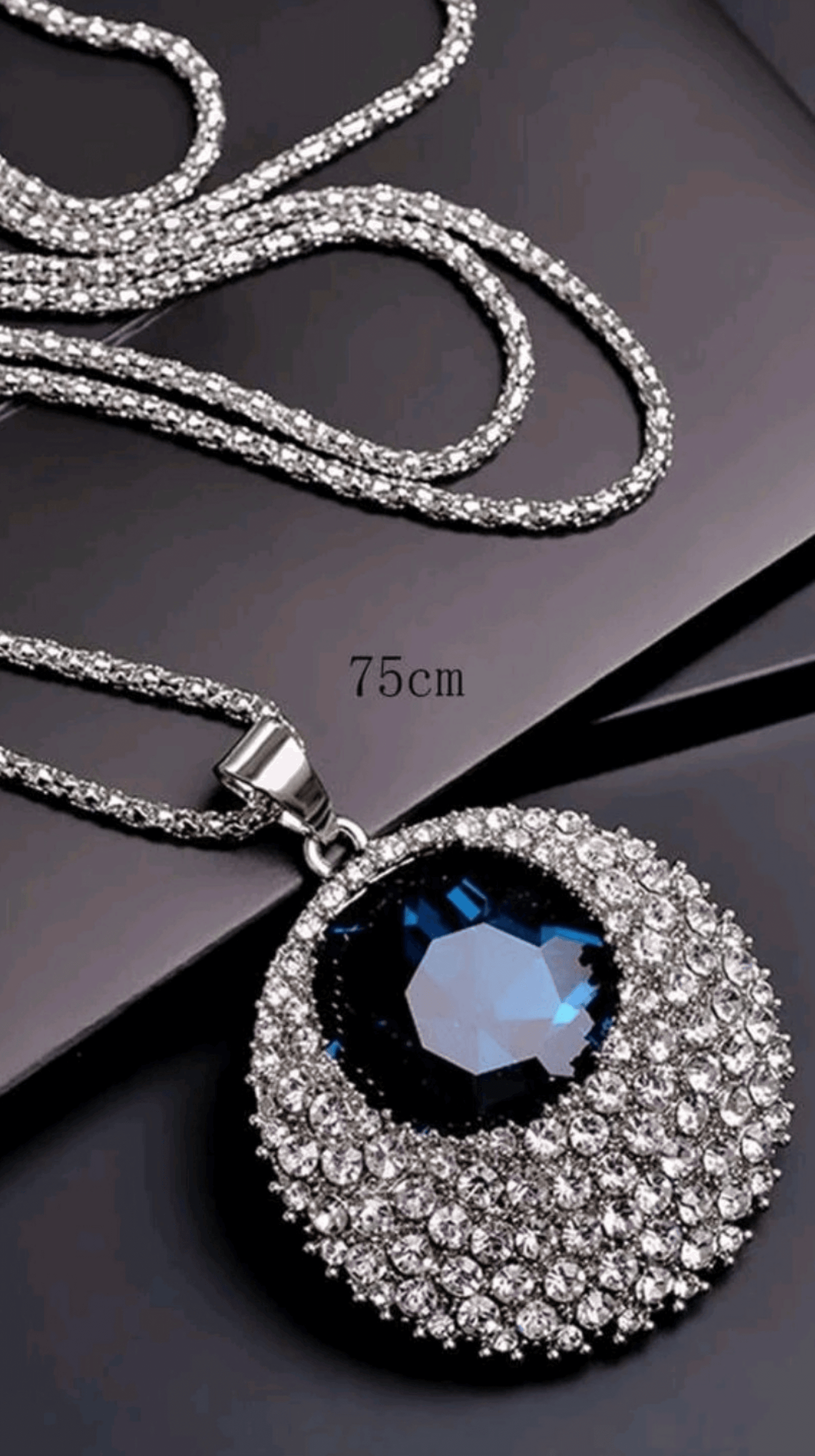 Blue Rhinestone Pendant JU0373