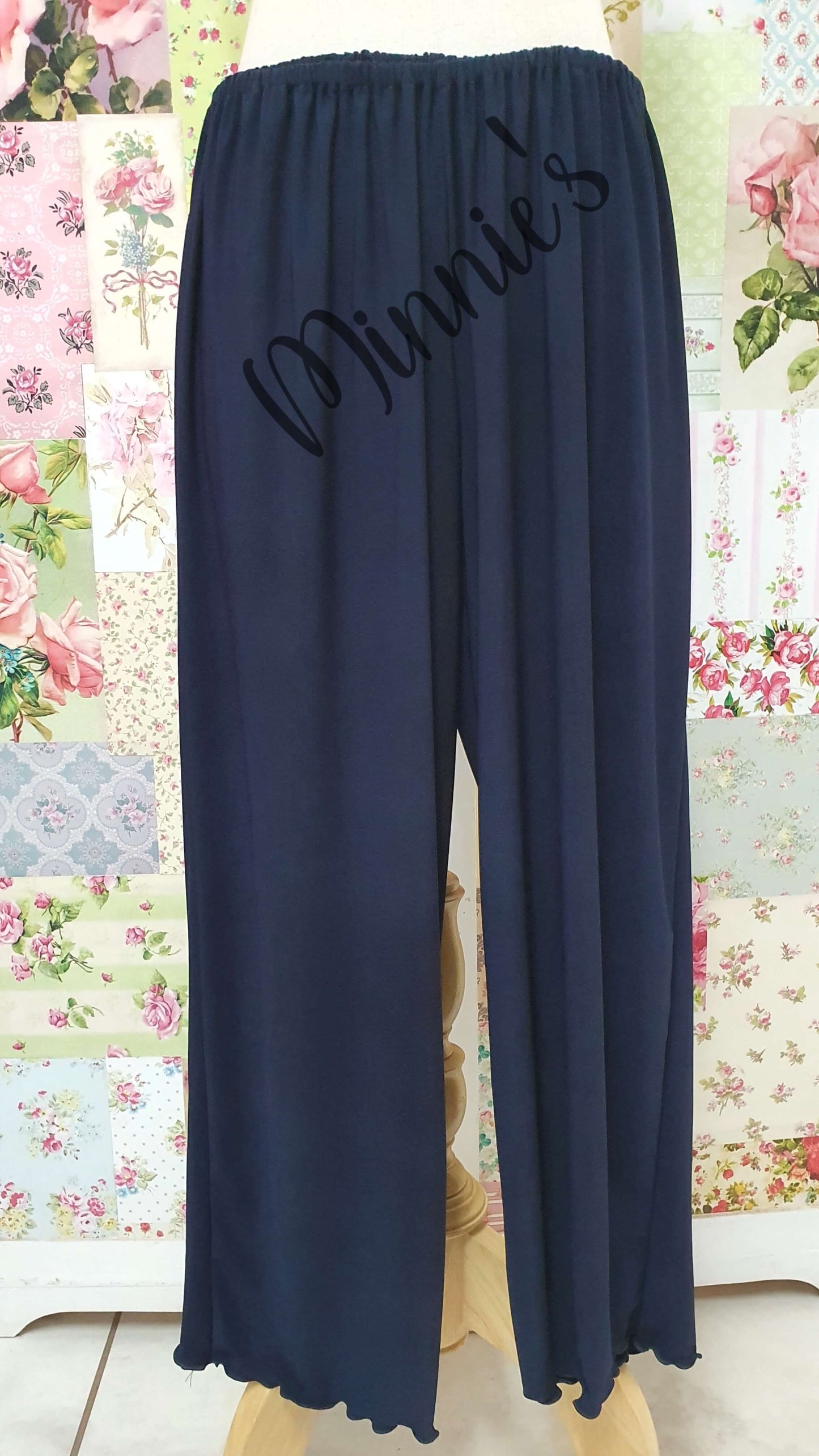 Black 3/4 Pants LR0337