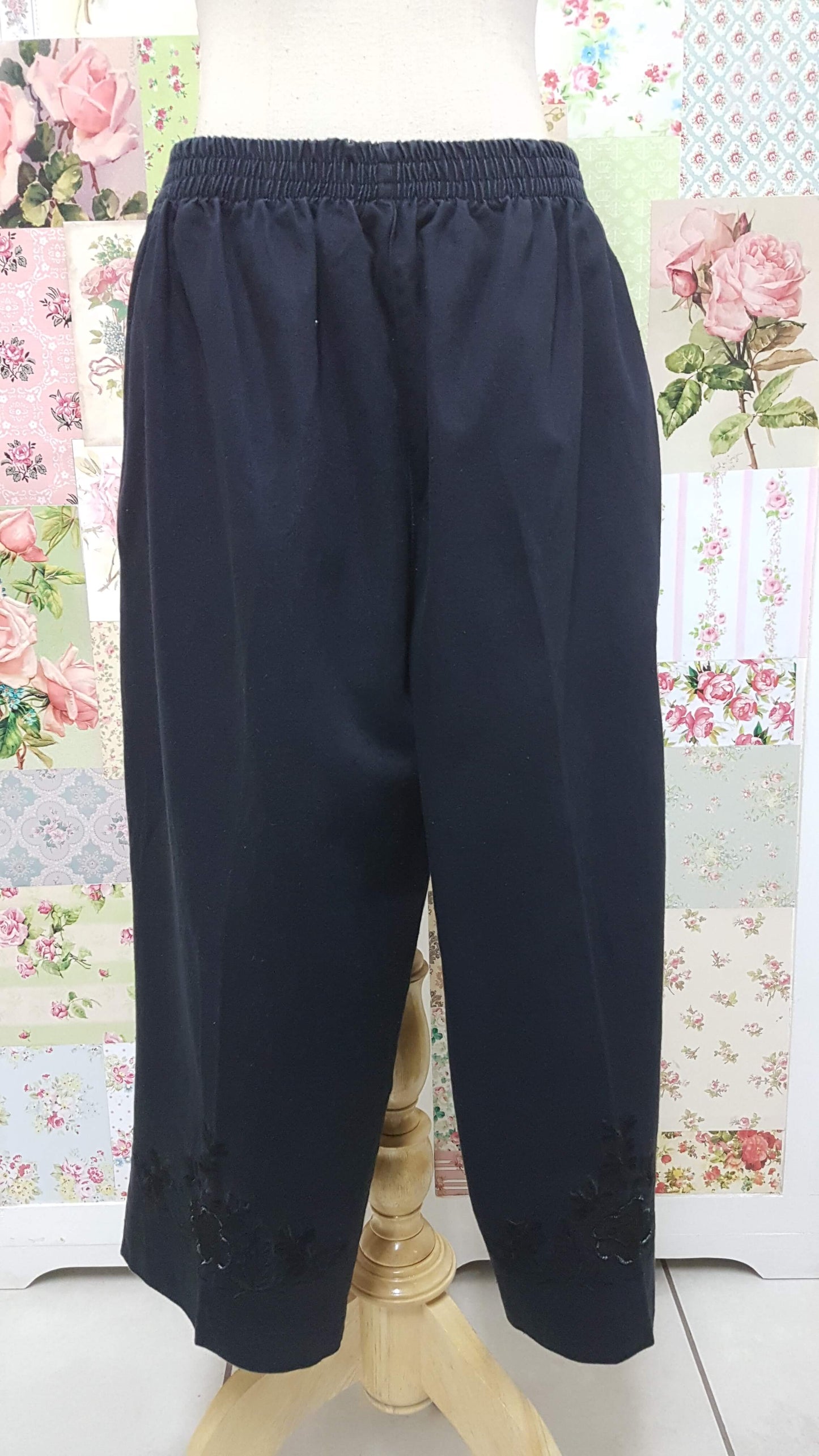 3/4 Black Denim Pants BK0384