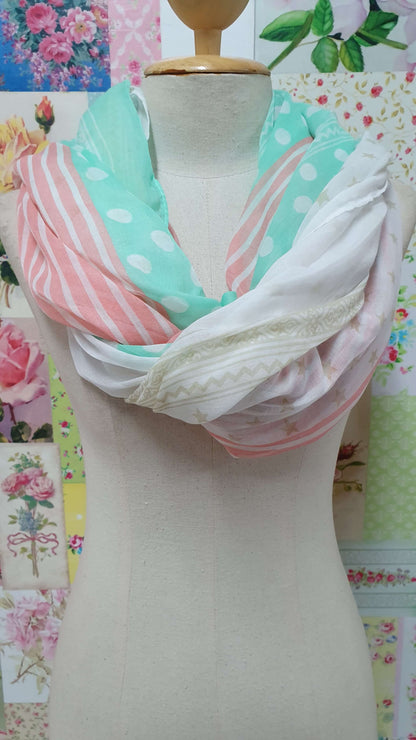 Green & Pink Scarf SE0193